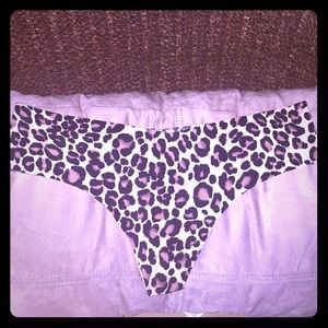 Victoria’s Secret No Show Thong 🌸
